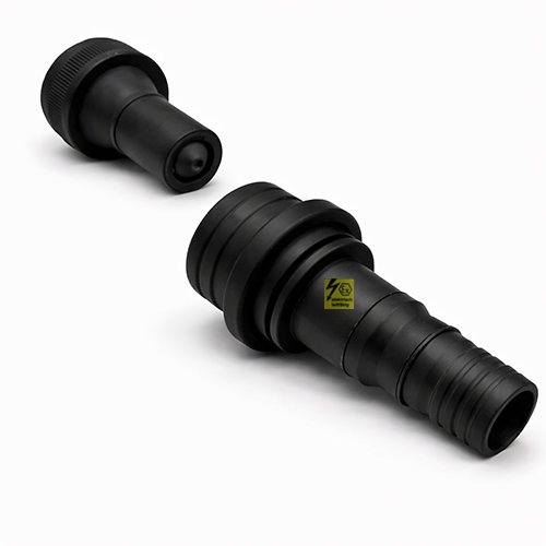 Trockenkupplung aus PE-elektrisch leitf&auml;hig, eine Seite Kupplungsstecker mit IBC Anschluss S75x6, andere Seite Kupplungsdose mit Schlaucht&uuml;lle